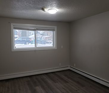 Wynton Manor - Photo 1