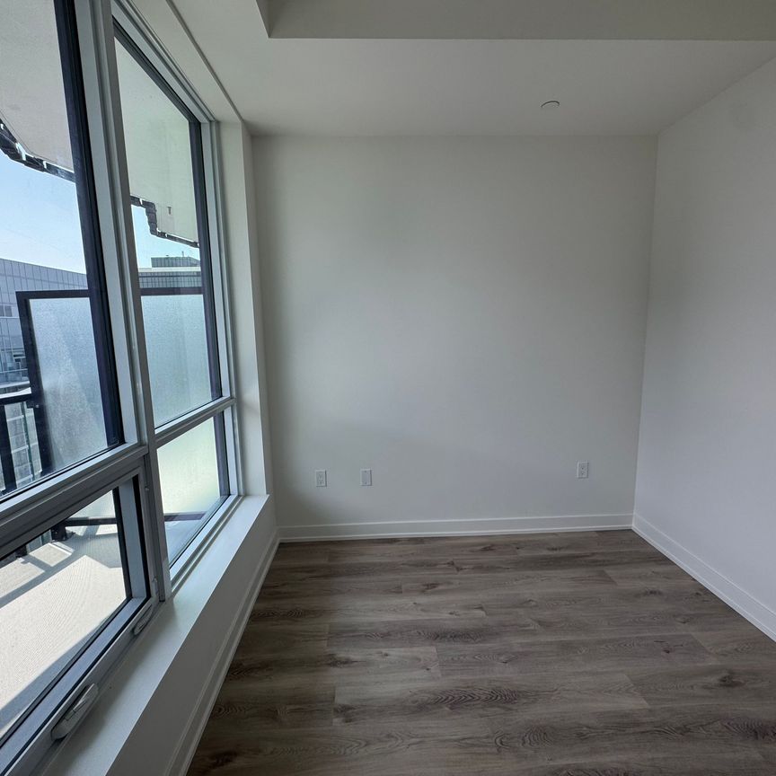 For Lease - 110 Broadway Avenue Unit# LPH12 South Tower, Toronto, Ontario - Photo 1