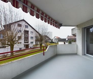 MODERN, COMFORTABLE AND WITH A COZY BALCONY - Photo 4