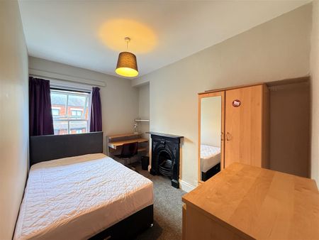 21 Friars Road - Photo 2