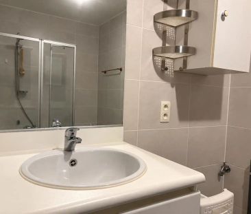 Ongemeubelde studio met zeezicht - Foto 6
