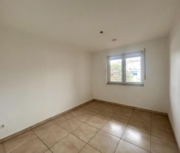 Charmante 3-Zimmer-Etagenwohnung in Bergheim  91 m², Baujahr 2006 - Photo 2