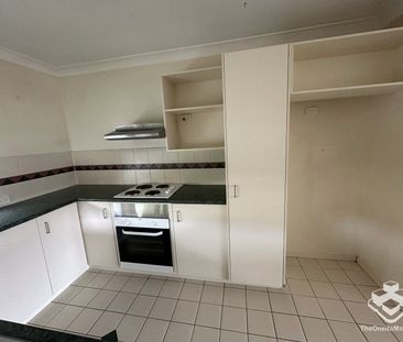 $650 per week - Photo 2