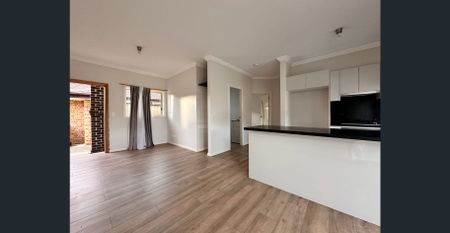 MODERN 2 BEDROOM GRANNY FLAT! - WATER INC - Photo 5