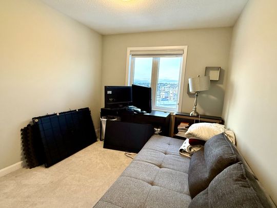 For Lease - 1079 Speedvale Court, Kanata, Ontario - Photo 1