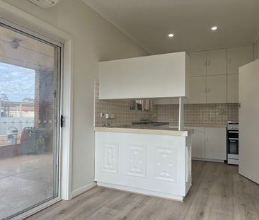 Home in the heart of Salisbury! - Photo 4