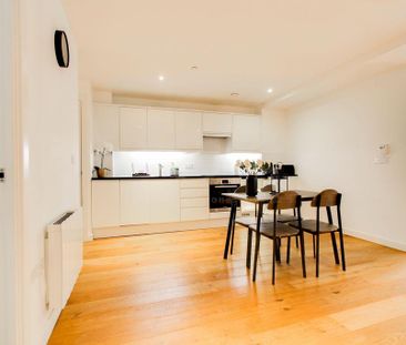 2 bedroom flat to rent - Photo 3
