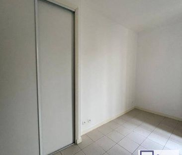 Location appartement studio 1 pièce 15 m² à Paris 18e Arrondissemen... - Photo 5