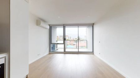 “Luxurious 1-Bedroom Apartment with Open Plan in Footscray” - Photo 5