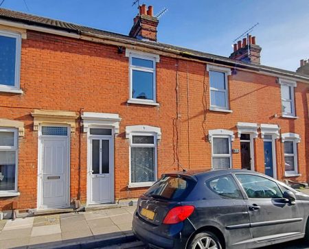 2 bedroom terraced house to rent - Photo 2