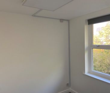 Studio Flat, Millstream Close, N13 - Photo 2