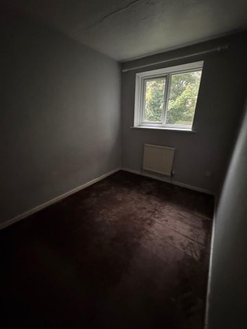 2 bedroom semi-detached house to rent - Photo 4