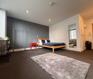 Studio to rent - Photo 3