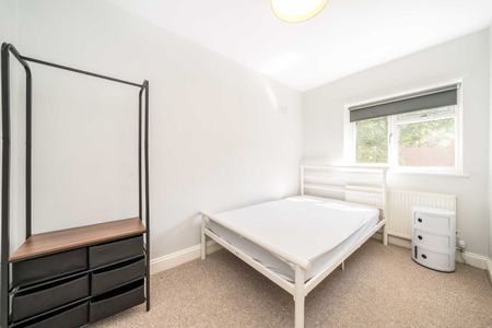 Effra Road, London, SW2, London - Photo 5