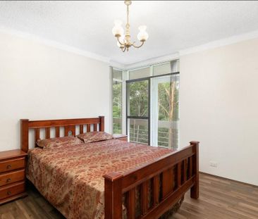 Spacious Three-Bedroom Apartment in Prime Epping Location - Photo 6