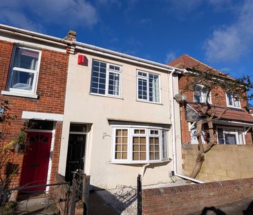 Dyer Road, SO15 - Photo 1