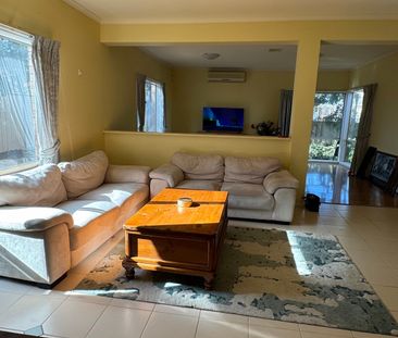 Point Cook - Photo 1