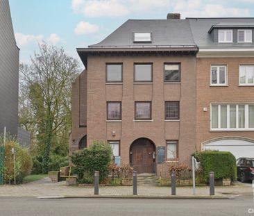 Woning met 5 slaapkamers, terras en tuin te huur in Ukkel - Foto 3