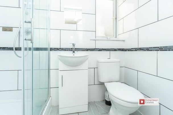 4 bedroom terraced house to rent - Photo 1