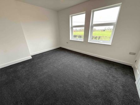 Asquith Avenue, Ealand, Crowle - Photo 2