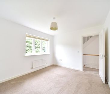 5 bedroom detached house to rent - Photo 4