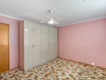 Comfortable Family Living in a Sought-After Location - Photo 4