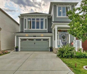 Beautiful family home in Yorkville — 4 Bedrooms House - Photo 1