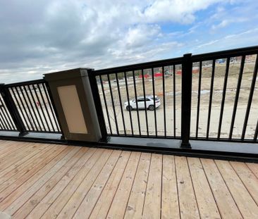 For Lease - 91 Mcalister Avenue, Richmond Hill, Ontario - Photo 2