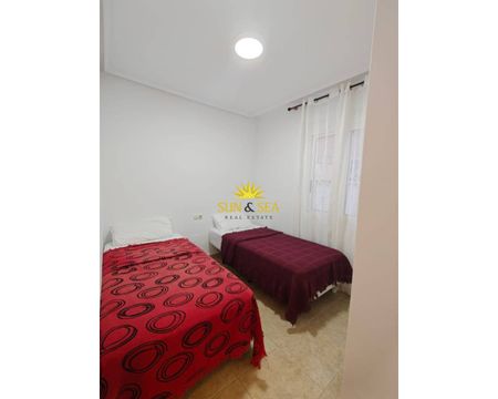 GROUND FLOOR APARTMENT 4 BEDROOMS IN TORREVIEJA - Photo 3