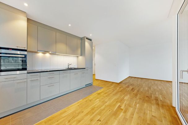 Modern 2.5-room apartment is looking for you! - Photo 1