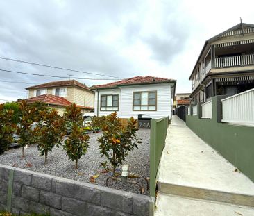 BRAND NEW ULTRA MODERN GRANNY FLAT - Photo 6