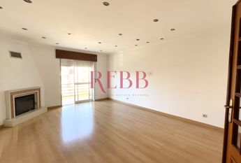 Apartamento T2 em Setúbal