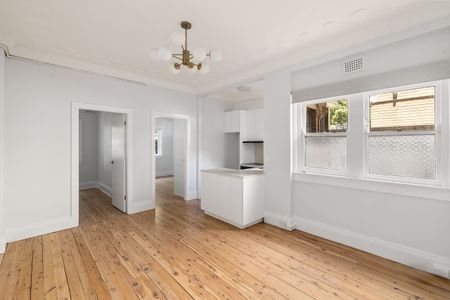 2/8 Vialoux Avenue, Paddington NSW 2021 - Apartment For Rent | Domain - Photo 2