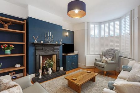 3 bedroom detached house to rent - Photo 2