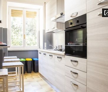 rome, Lazio 00174 - Photo 5