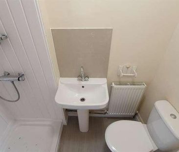 Blenheim Street, YO12 - Photo 4