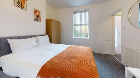 1 bedroom in a house share to rent - Photo 5