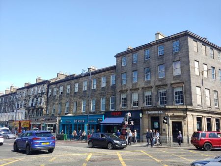 4 bedroom flat to rent - Photo 2