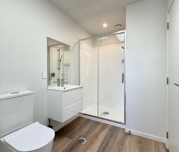 Modern 2-Bedroom Townhouse in Lower Hutt - Photo 4