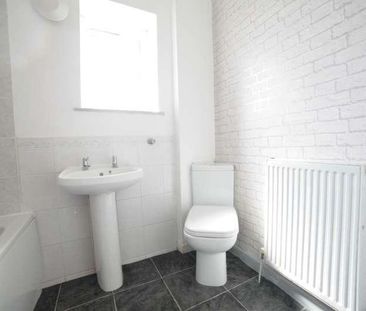 Warrington Street, Lees, Oldham, OL4 - Photo 6