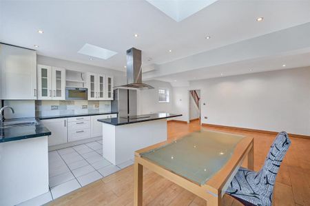 4 bedroom house to rent - Photo 2