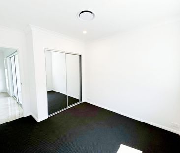 4-Bedroom Dual Key Home in Prime Location! - Photo 2