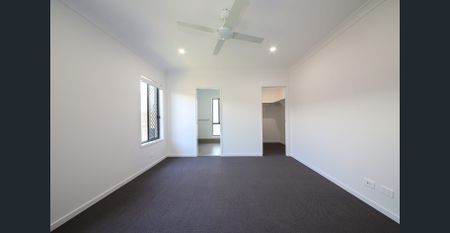 Stunning Family Home in Bellbird Park - Photo 5