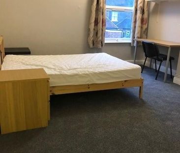 3 bedroom house share to rent - Photo 4