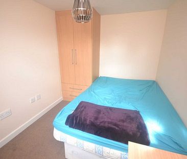 6 Bed - Grange Avenue, Reading - Photo 6