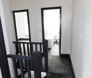 3 bedroom end of terrace house to rent - Photo 5