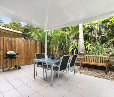 Immaculacy presented townhouse - Photo 4