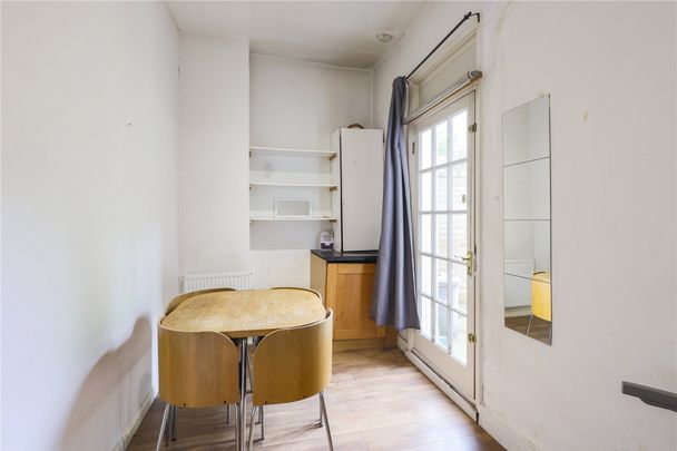 3 Bedroom Flat to Rent - Photo 1