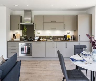 3 Bed Flat, Priory Road, E6 - Photo 2