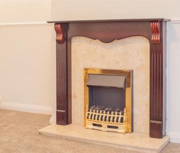 3 bedroom semi-detached house to rent - Photo 2